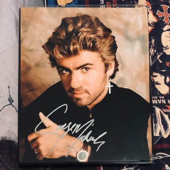 GEORGE MICHAEL Vintage Signed 8X10 Framed Photo - Picture 1 of 7